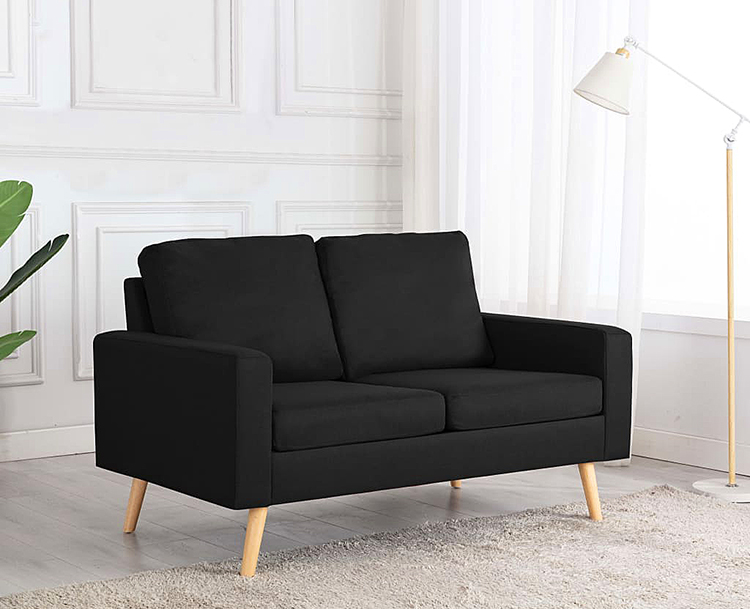 Czarna sofa z tkaniny Muria 2Q